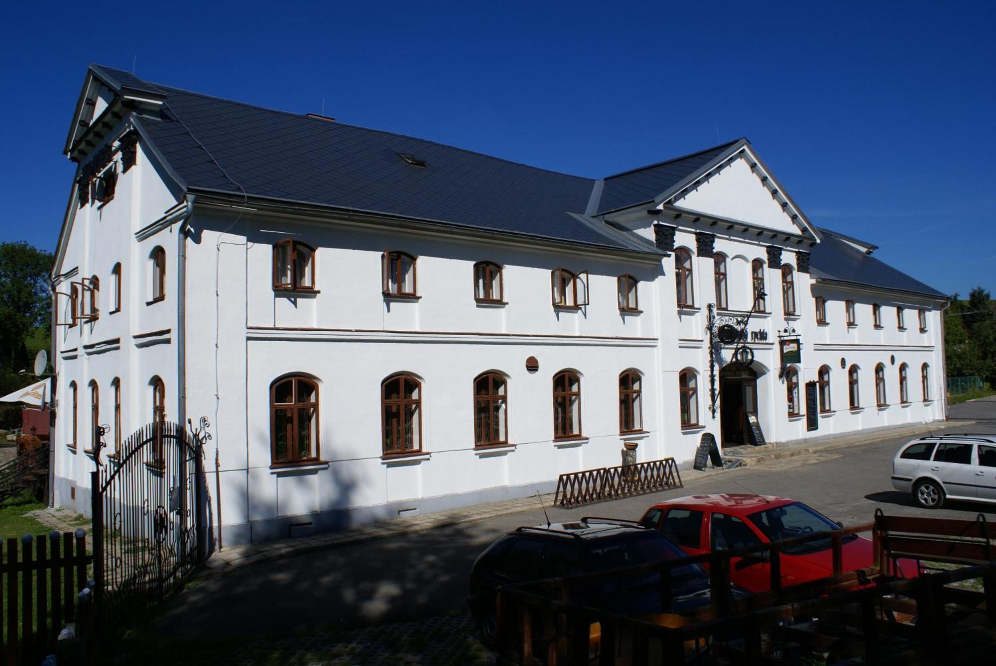 Hotel Marsovska Rychta à Nove Mesto na Morave Extérieur photo